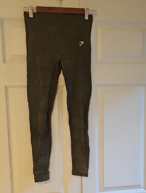 Gymshark Camo Leggings - Olive Camo